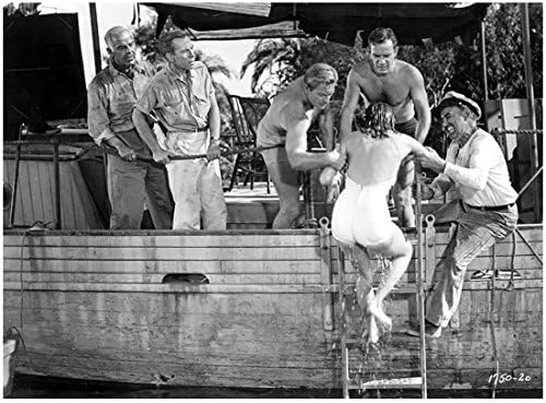 Kara Lagün'den Yaratık Julie Adams Tekneye Çekildi 8 x 10 inç Fotoğraf