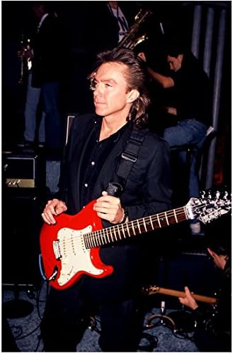 David Cassidy 8 inç x 10 İnç FOTOĞRAF Keklik Ailesi Pop Yıldızı David Cassidy Glasgow'da Yaşıyor w/Kırmızı / Beyaz Gitar